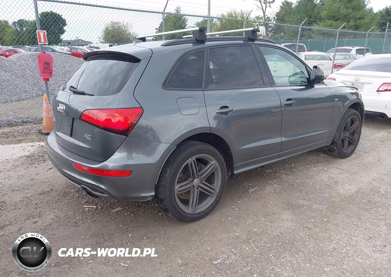 2014 Audi Q5 3.0T Premium Plus VIN:WA1WGAFP7EA056660 - 4