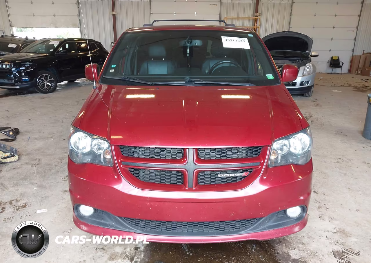 2015 Dodge Grand Caravan R-T VIN:2C4RDGEG0FR653873 - 12
