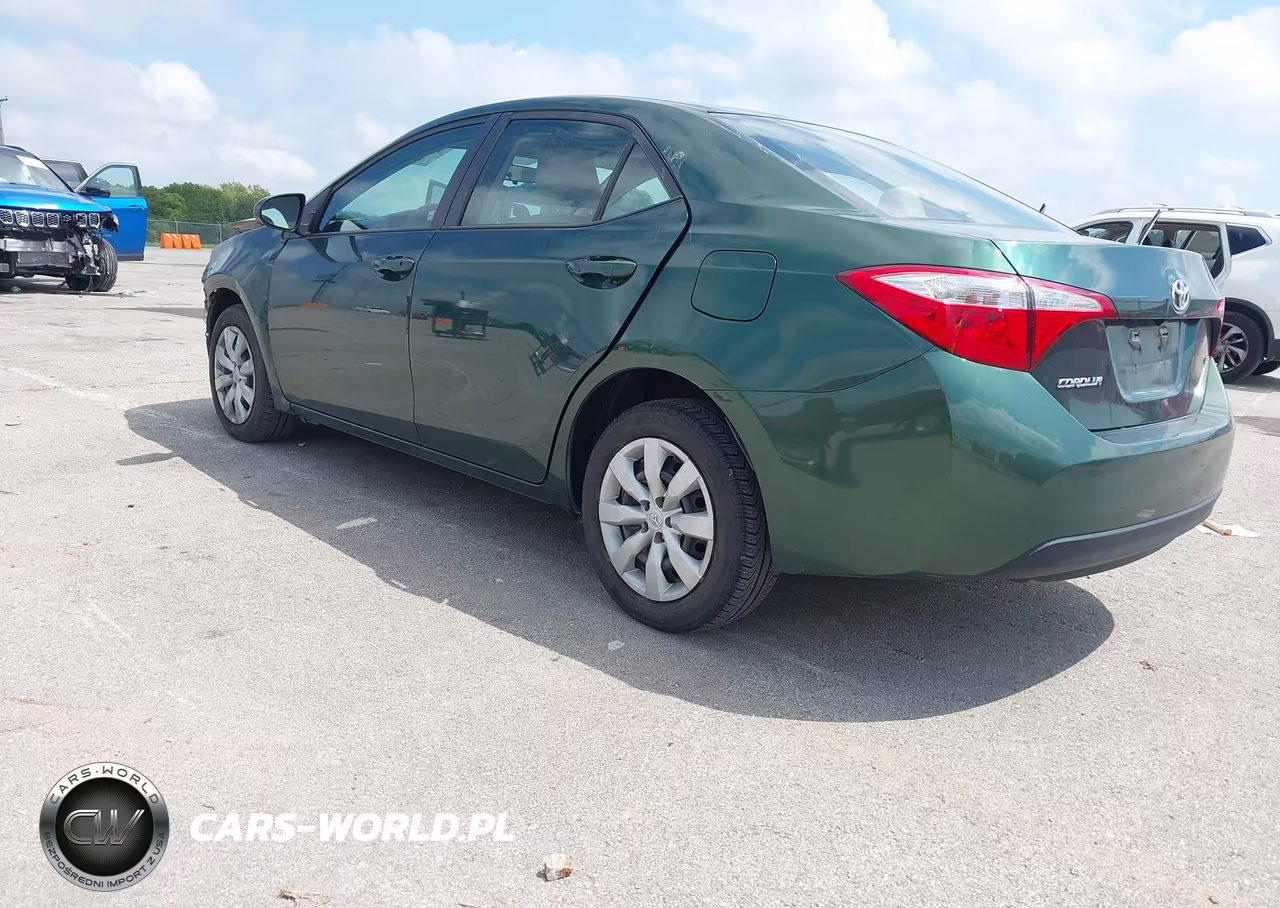 2015 Toyota Corolla Le VIN:5YFBURHE8FP245435 - 3