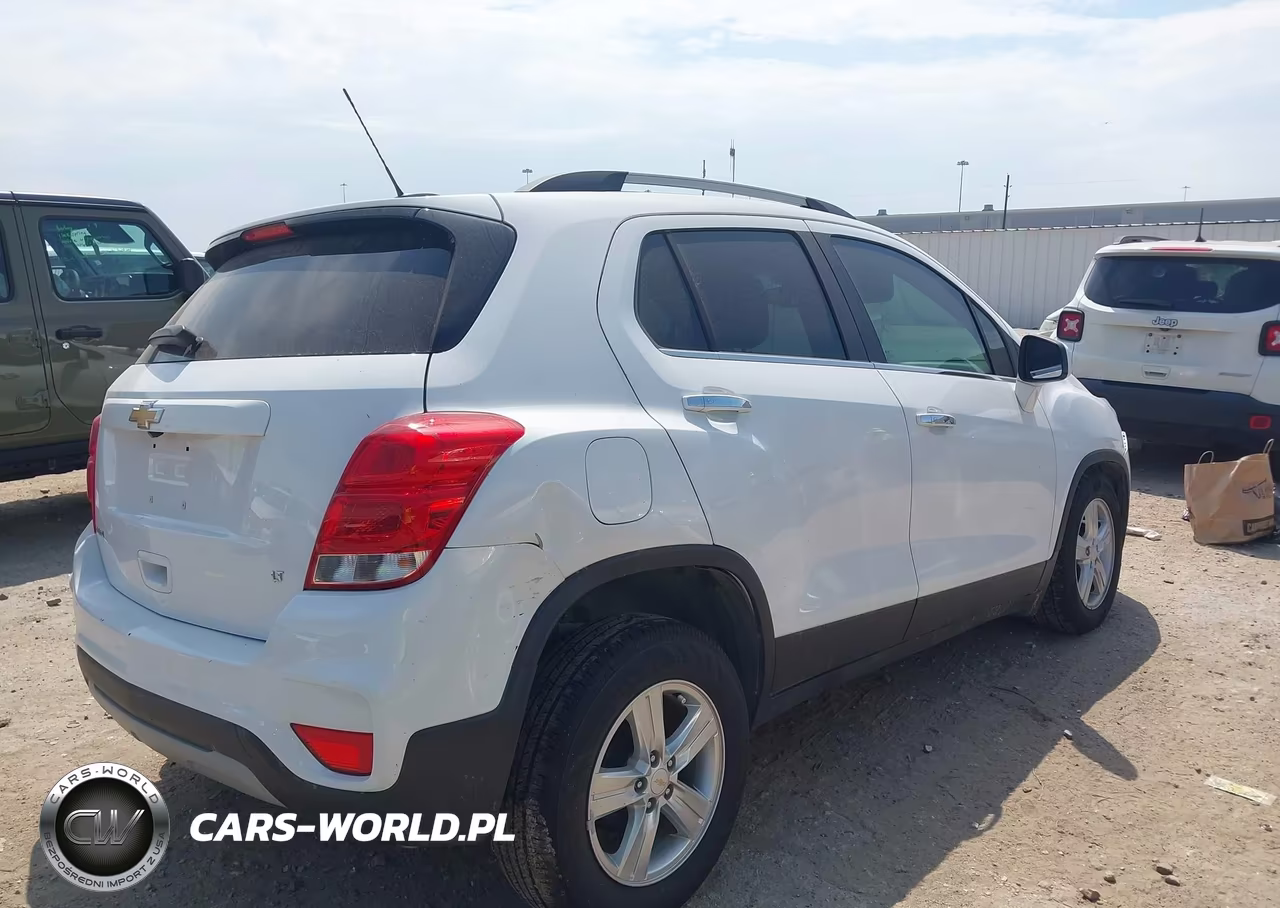 2018 Chevrolet Trax Lt VIN:KL7CJLSB2JB676365 - 4