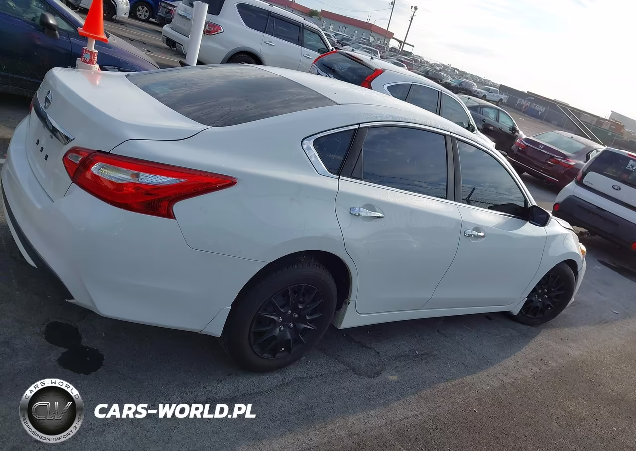2016 Nissan Altima 2.5 S VIN:1N4AL3AP0GC143845 - 13