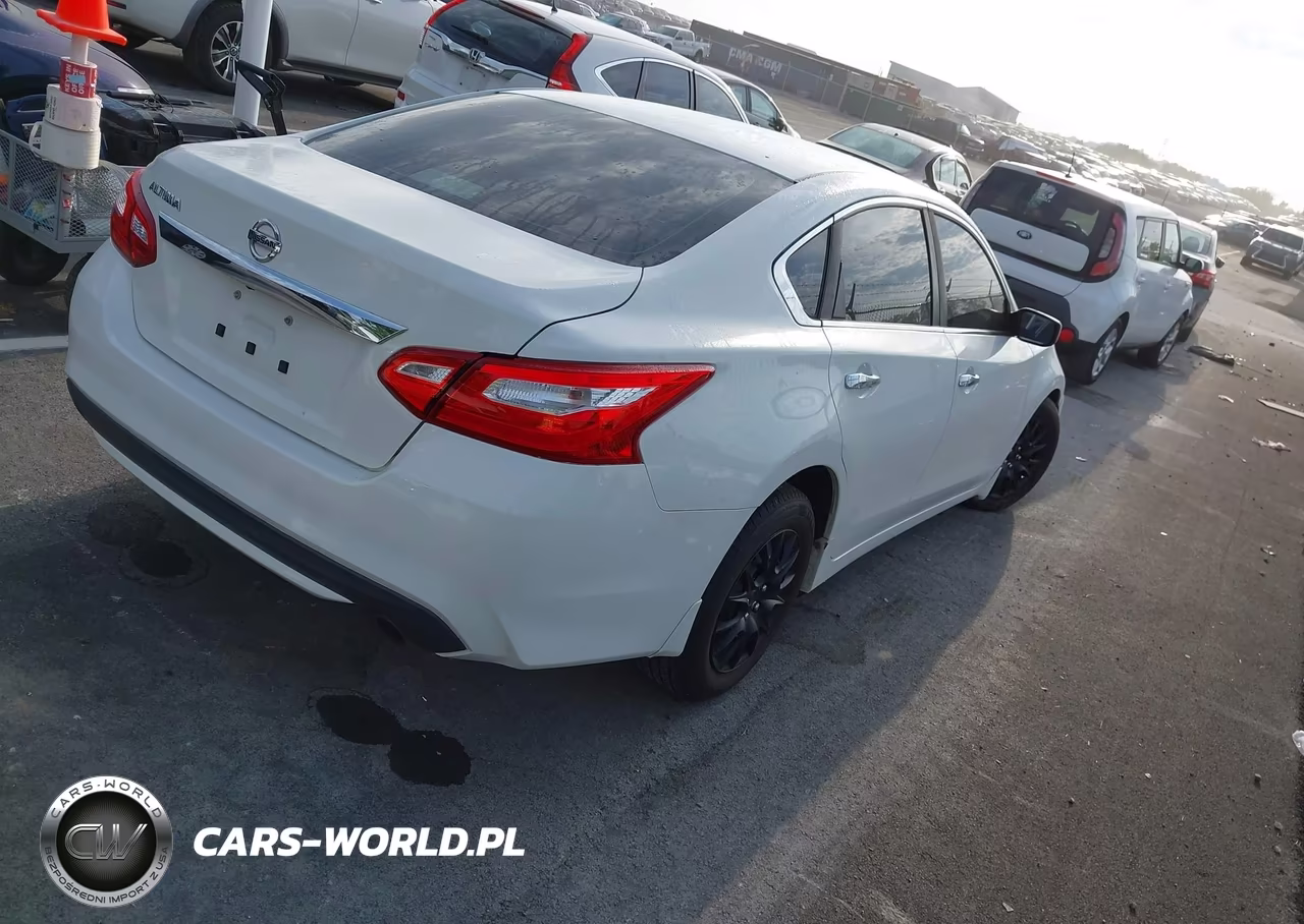 2016 Nissan Altima 2.5 S VIN:1N4AL3AP0GC143845 - 4