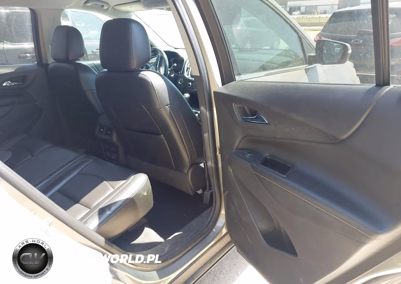 2018 Chevrolet Equinox Premier VIN:3GNAXVEV5JS638067 - 8