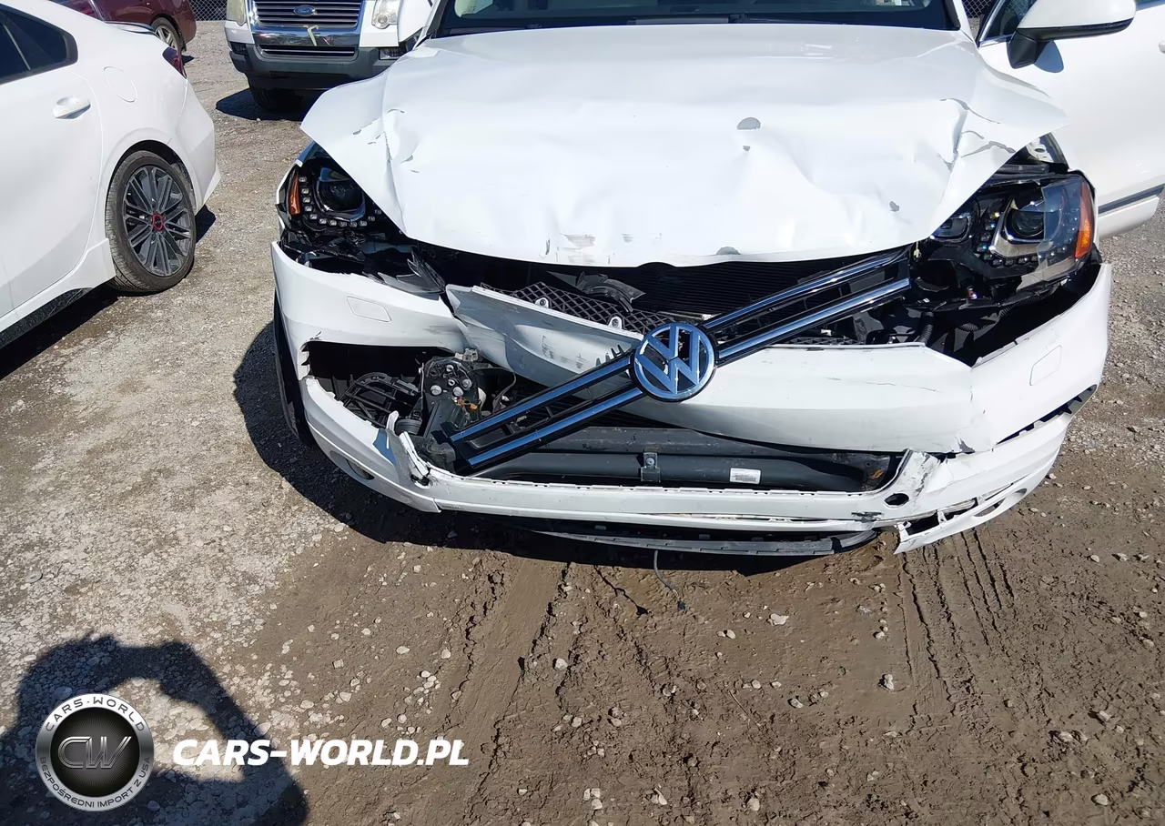 2012 Volkswagen Touareg Vr6 Sport VIN:WVGEF9BP1CD009897 - 6