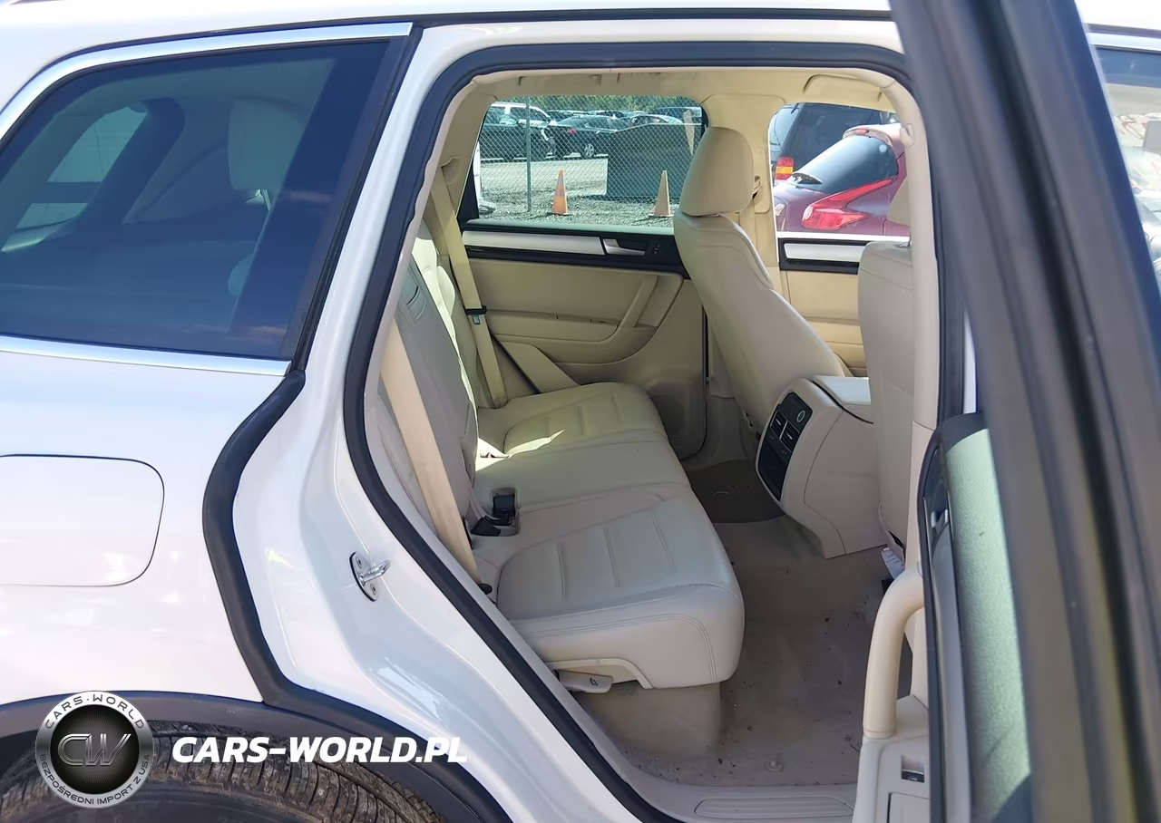 2012 Volkswagen Touareg Vr6 Sport VIN:WVGEF9BP1CD009897 - 8