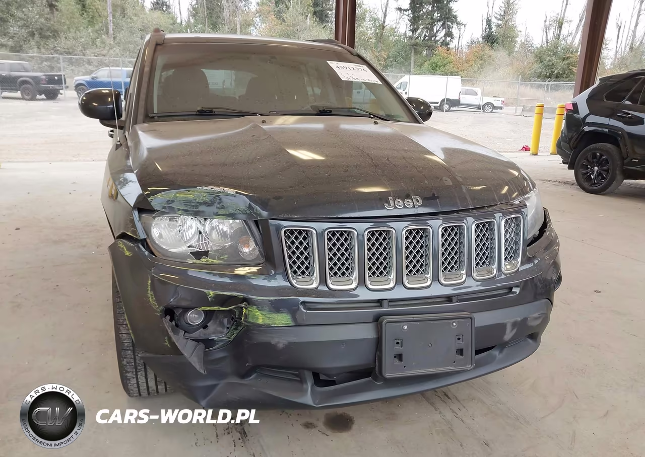 2014 Jeep Compass Latitude VIN:1C4NJCEB4ED660072 - 6