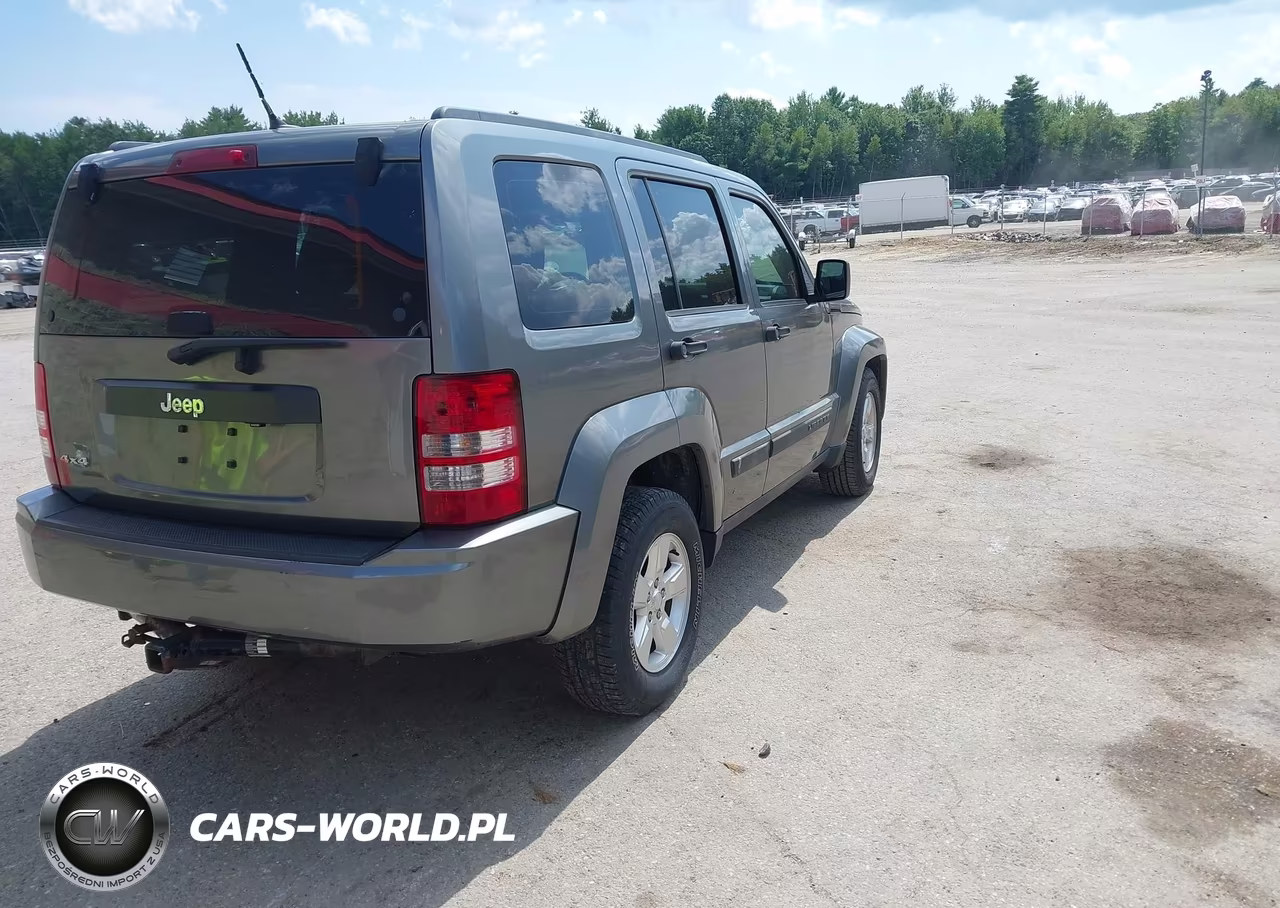 2012 Jeep Liberty Sport VIN:1C4PJMAK2CW197077 - 4