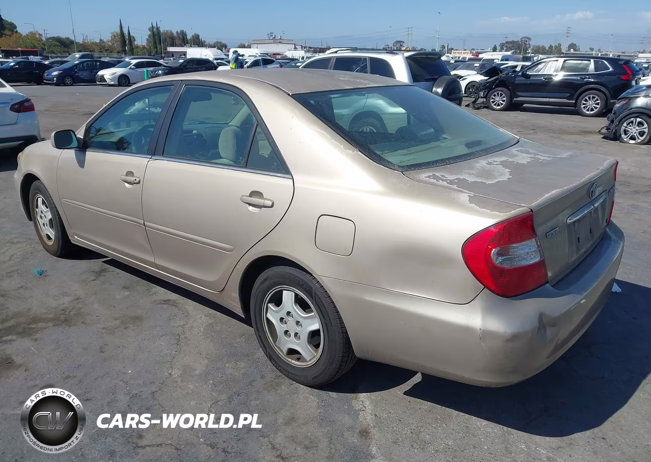 2002 Toyota Camry Le V6 VIN:4T1BF32K22U013878 - 3