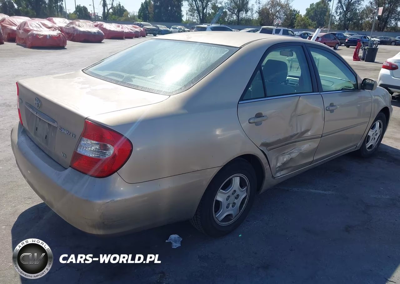 2002 Toyota Camry Le V6 VIN:4T1BF32K22U013878 - 4