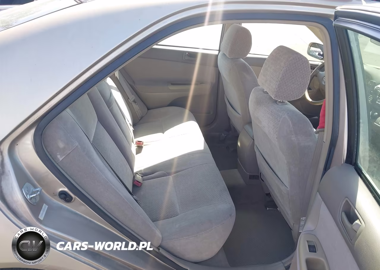 2002 Toyota Camry Le V6 VIN:4T1BF32K22U013878 - 8