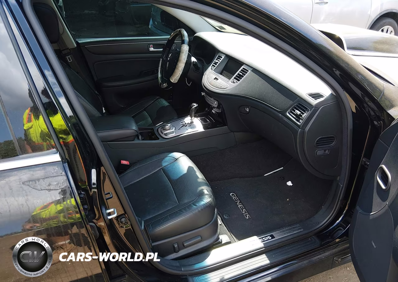 2012 Hyundai Genesis 4.6 VIN:KMHGC4DF5CU178586 - 5
