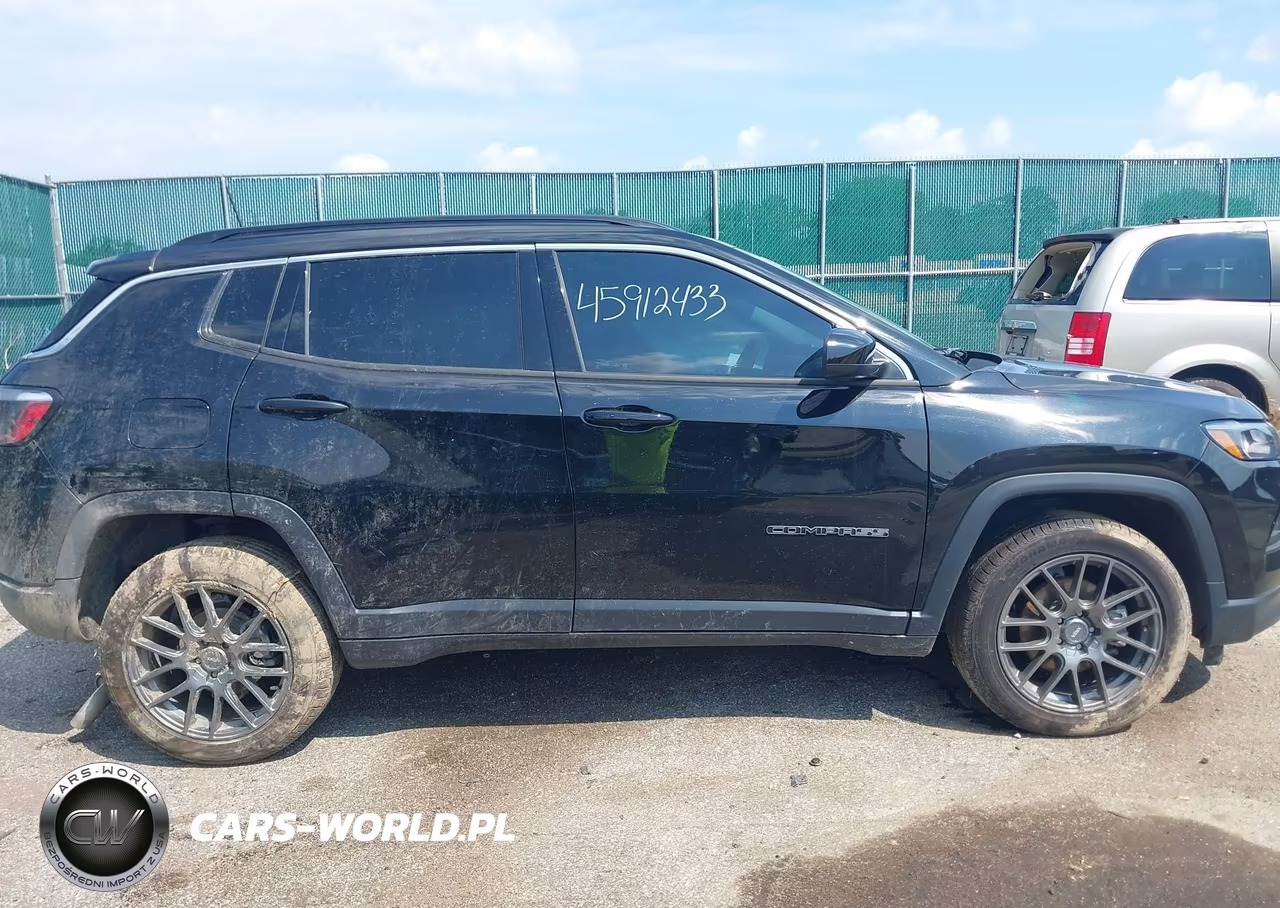 2022 Jeep Compass Latitude Lux 4X4 VIN:3C4NJDFB3NT206748 - 13