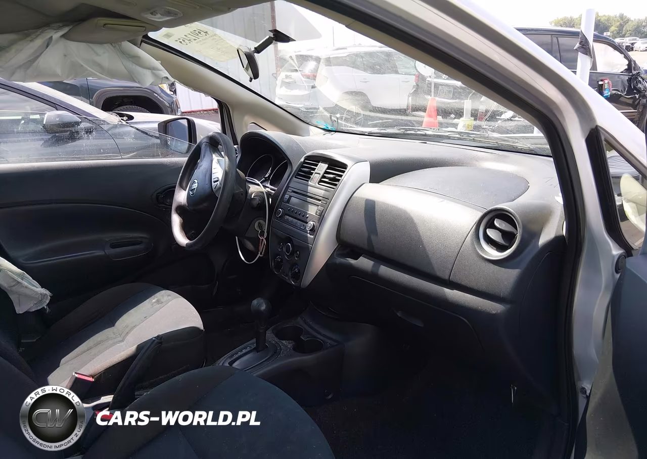 2016 Nissan Versa Note S Plus VIN:3N1CE2CP7GL393160 - 5