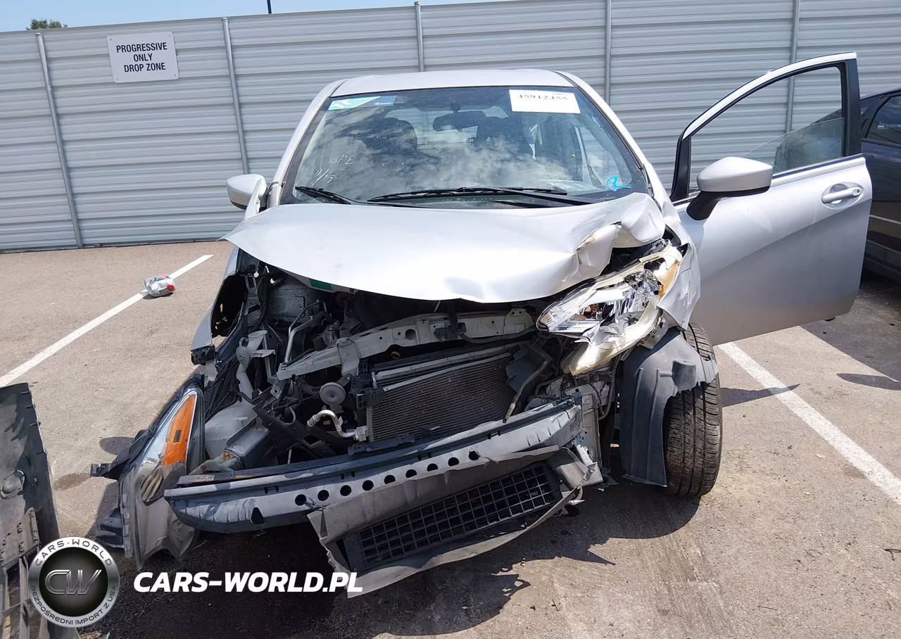 2016 Nissan Versa Note S Plus VIN:3N1CE2CP7GL393160 - 6
