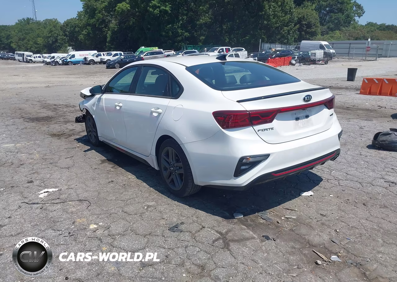 2021 Kia Forte Gt-Line VIN:3KPF34AD4ME402840 - 3