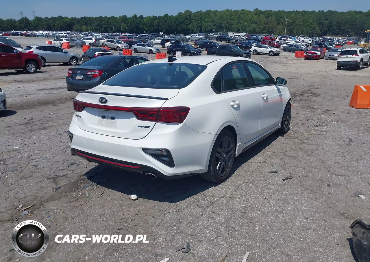 2021 Kia Forte Gt-Line VIN:3KPF34AD4ME402840 - 4
