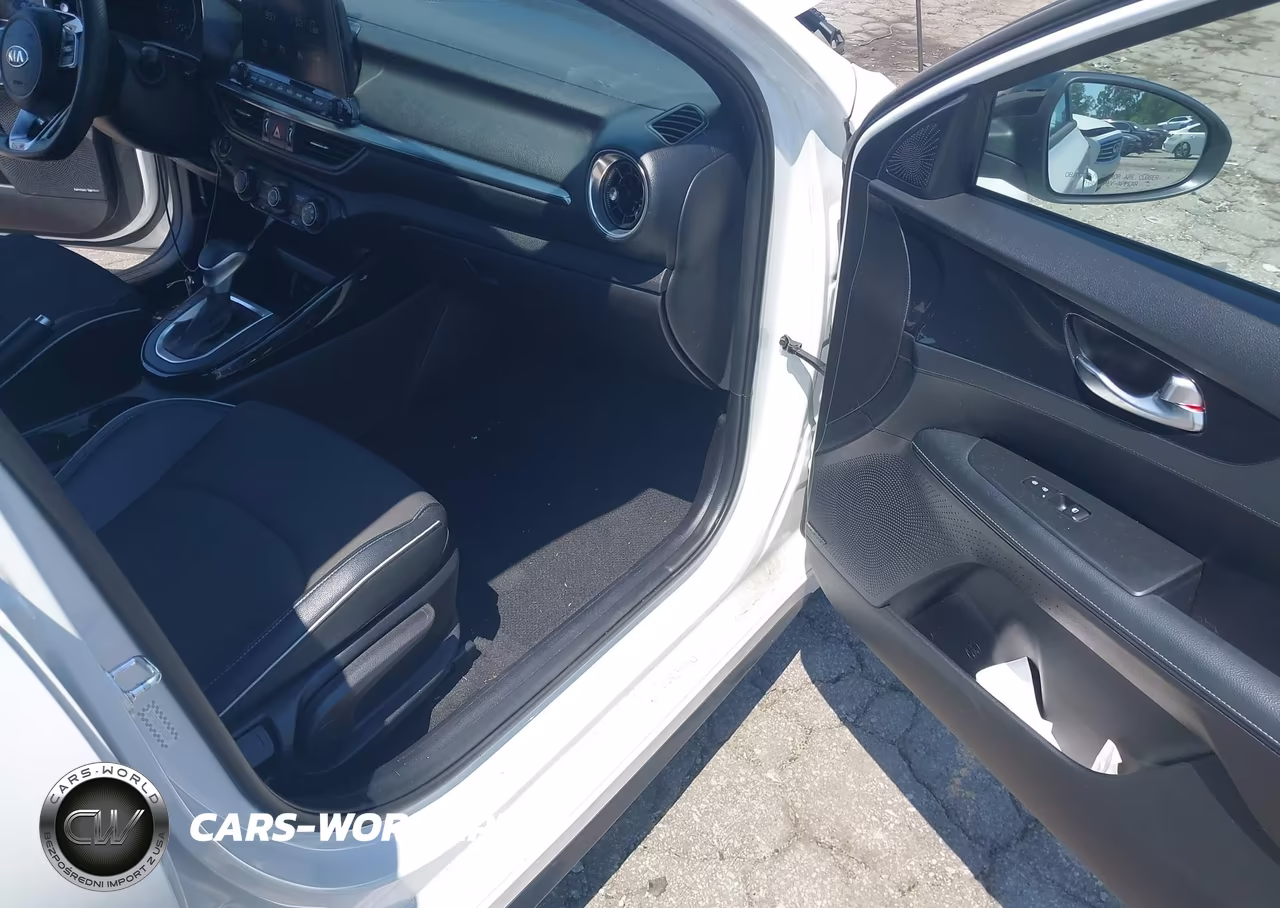 2021 Kia Forte Gt-Line VIN:3KPF34AD4ME402840 - 5