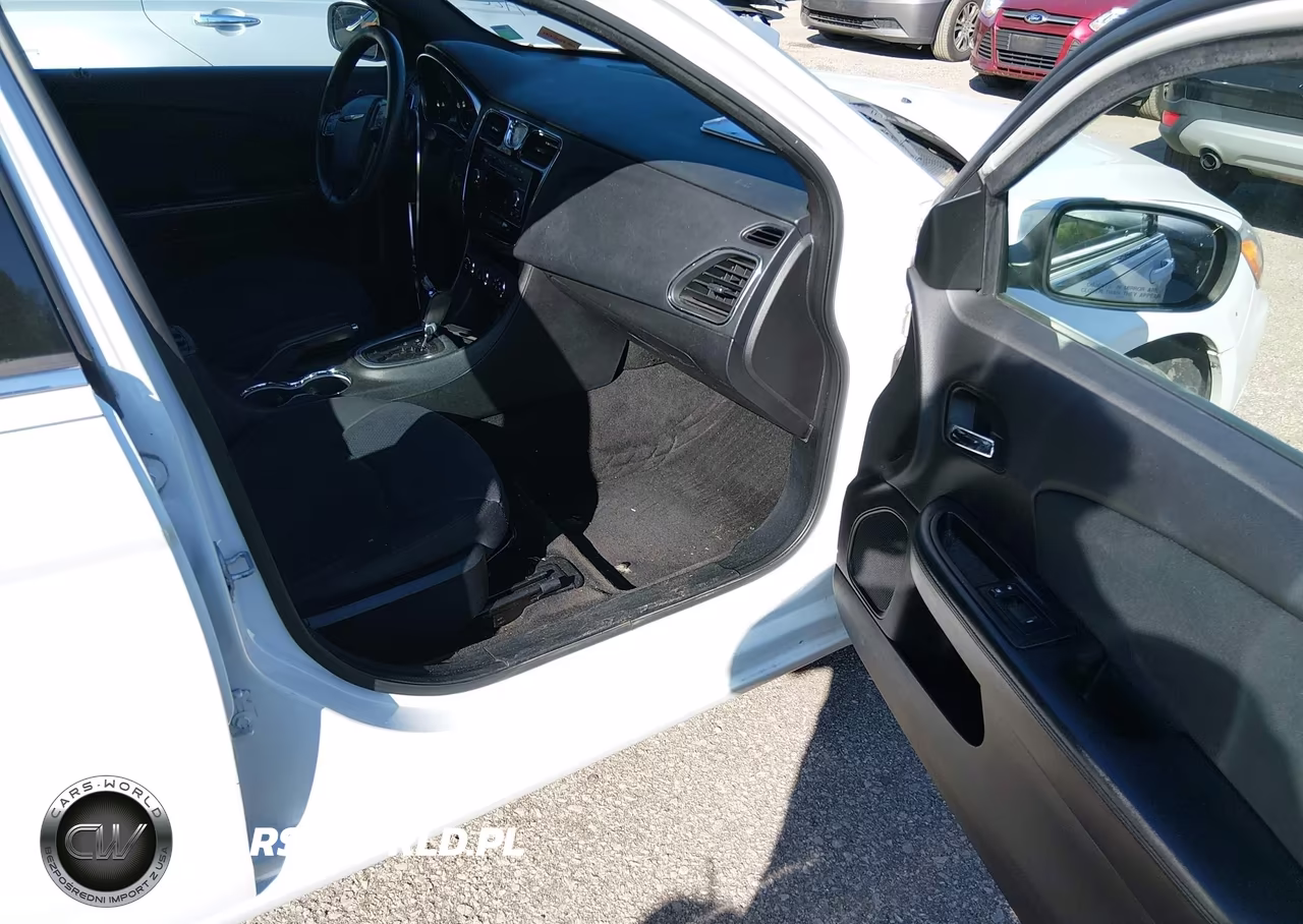 2012 Chrysler 200 Lx VIN:1C3CCBAB9CN204596 - 5