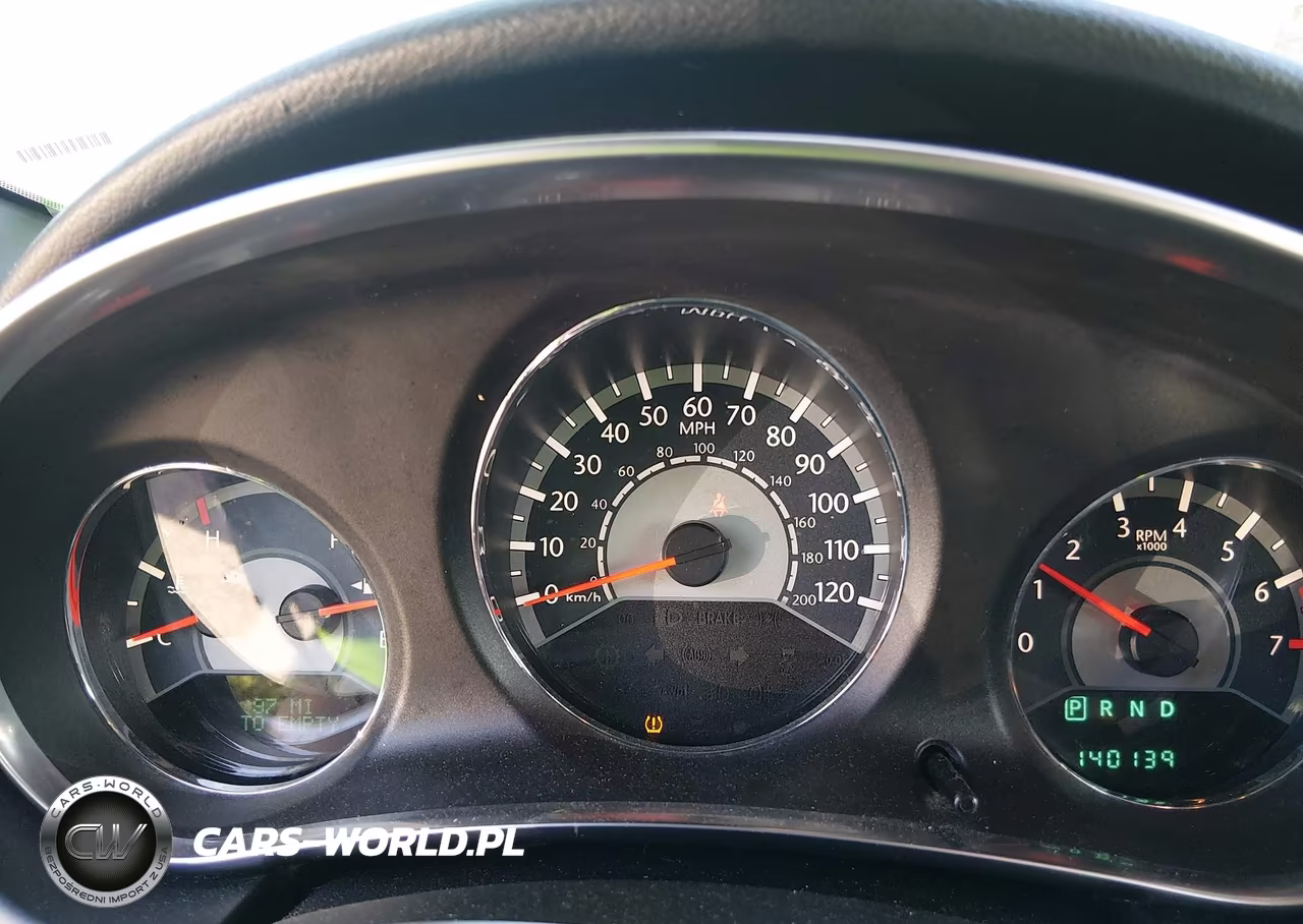 2012 Chrysler 200 Lx VIN:1C3CCBAB9CN204596 - 7