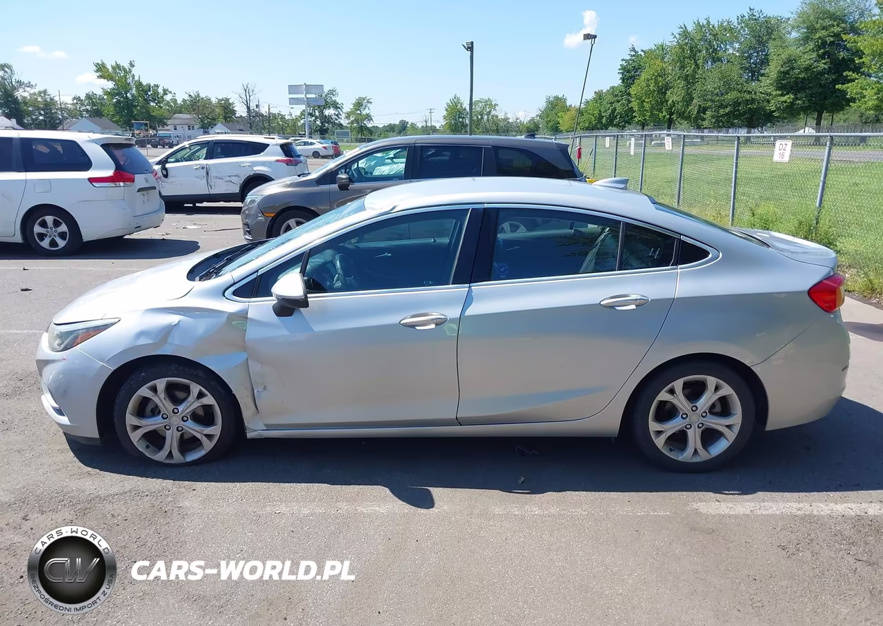 2017 Chevrolet Cruze Premier Auto VIN:1G1BF5SM3H7238991 - 14
