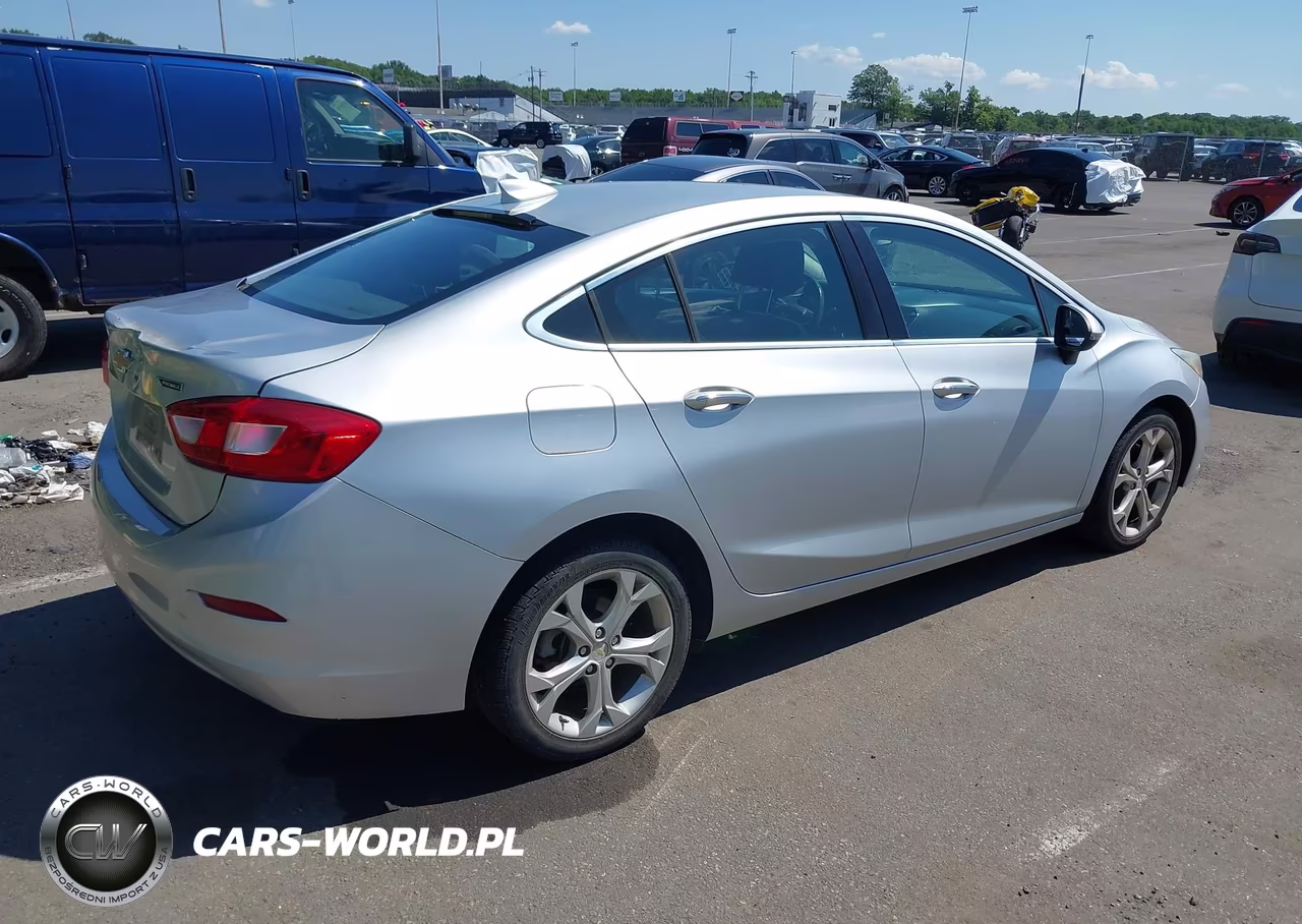 2017 Chevrolet Cruze Premier Auto VIN:1G1BF5SM3H7238991 - 4