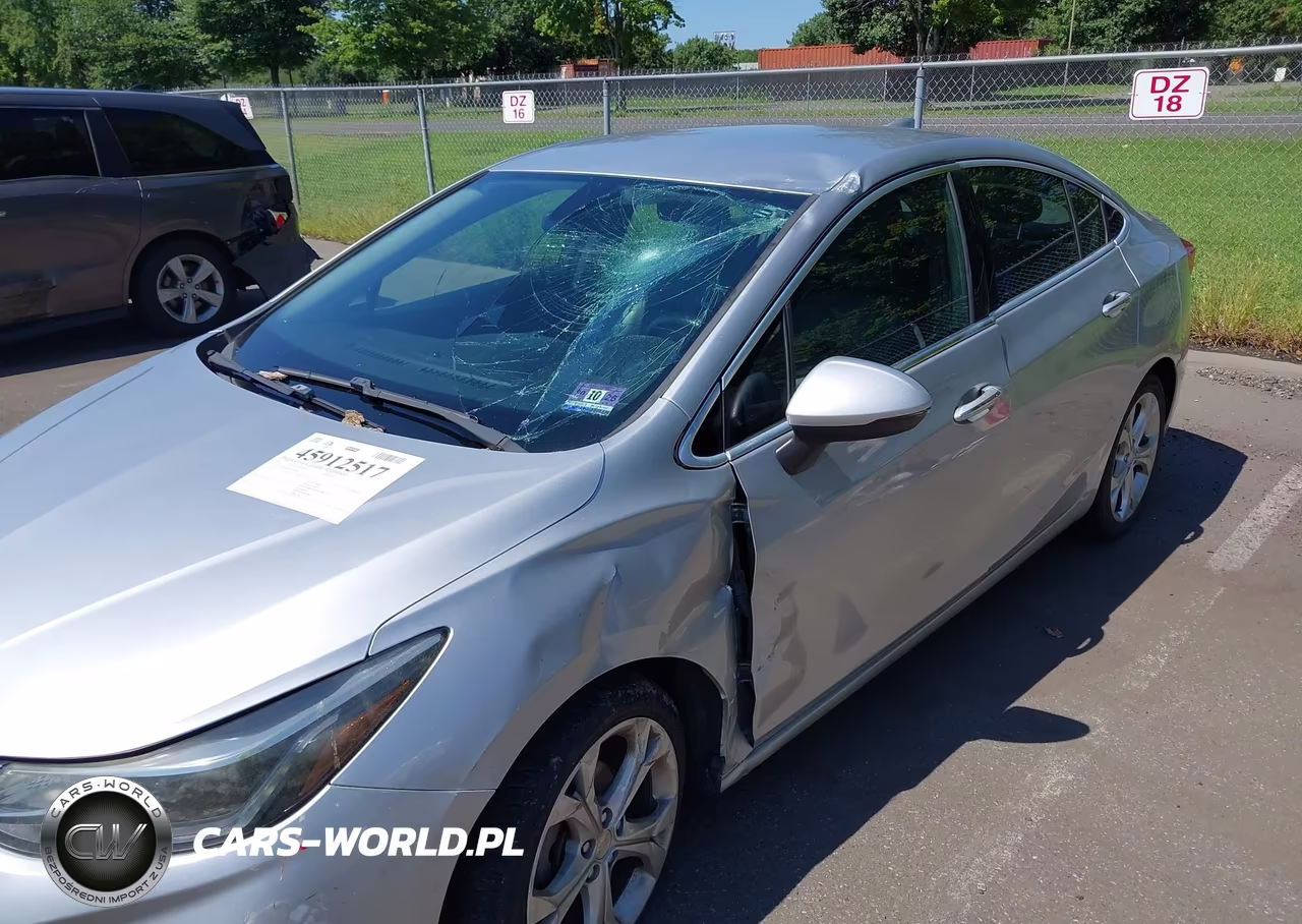 2017 Chevrolet Cruze Premier Auto VIN:1G1BF5SM3H7238991 - 6