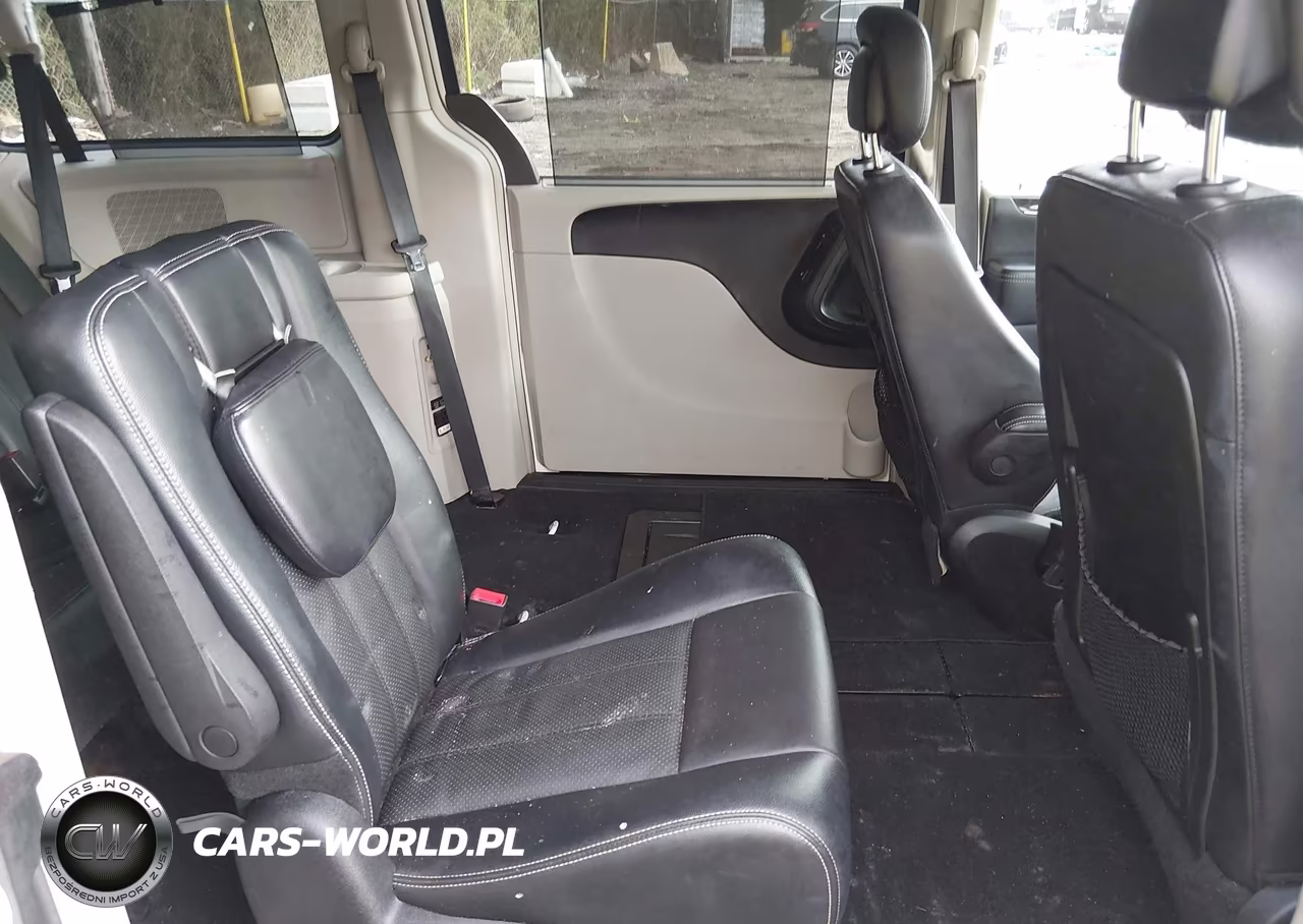 2013 Chrysler Town & Country Touring-L VIN:2C4RC1CG1DR684212 - 8