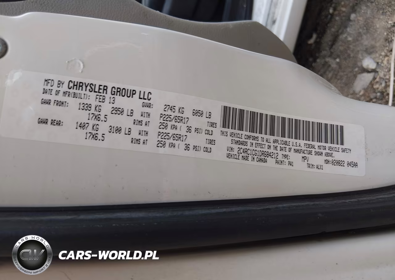 2013 Chrysler Town & Country Touring-L VIN:2C4RC1CG1DR684212 - 9