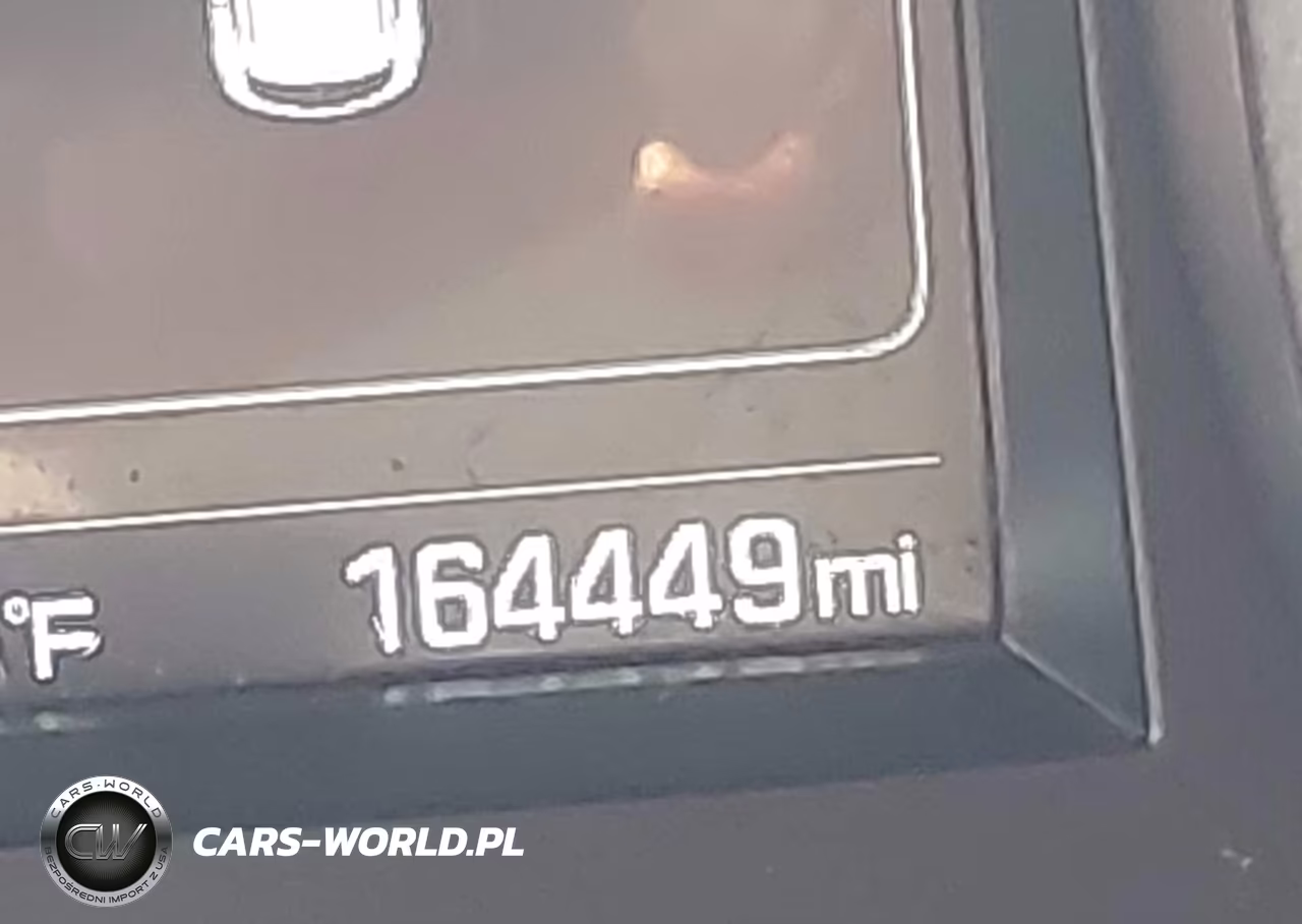 2018 Hyundai Santa Fe Sport 2.4L VIN:5XYZTDLB7JG555767 - 15