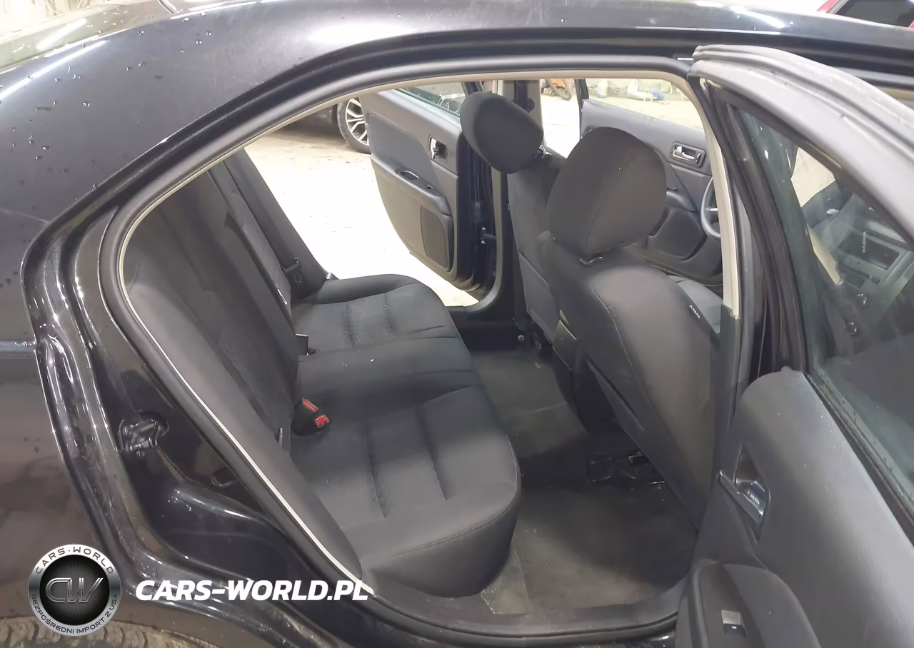 2012 Ford Fusion Se VIN:3FAHP0HAXCR245684 - 8