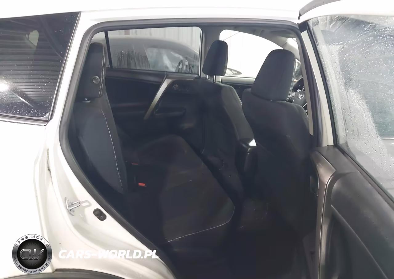 2018 Toyota Rav4 Xle VIN:JTMRFREV7JD251722 - 8