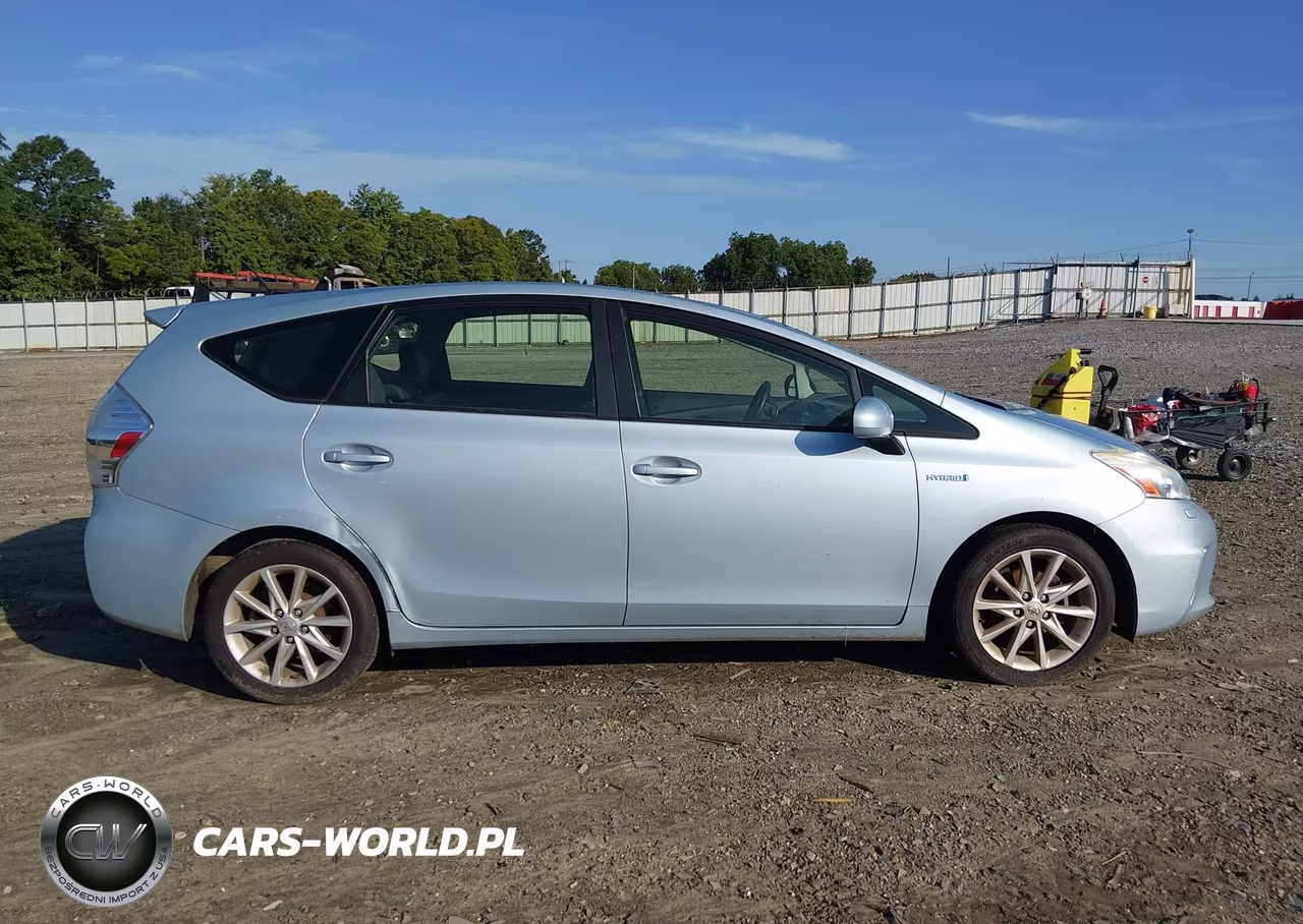 2012 Toyota Prius V Five VIN:JTDZN3EU2C3166092 - 13