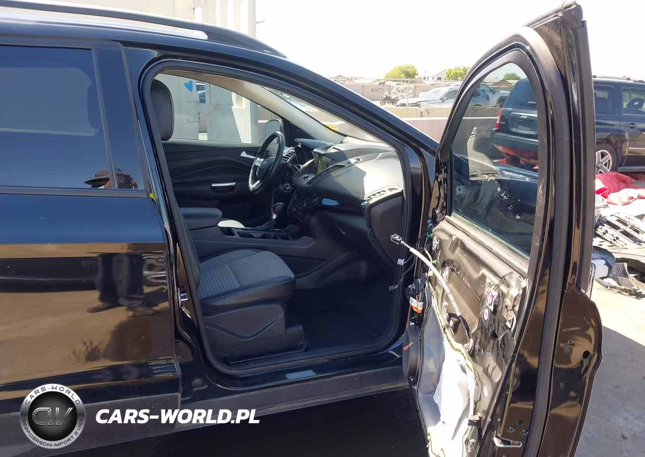 2017 Ford Escape Se VIN:1FMCU0G94HUA82711 - 5