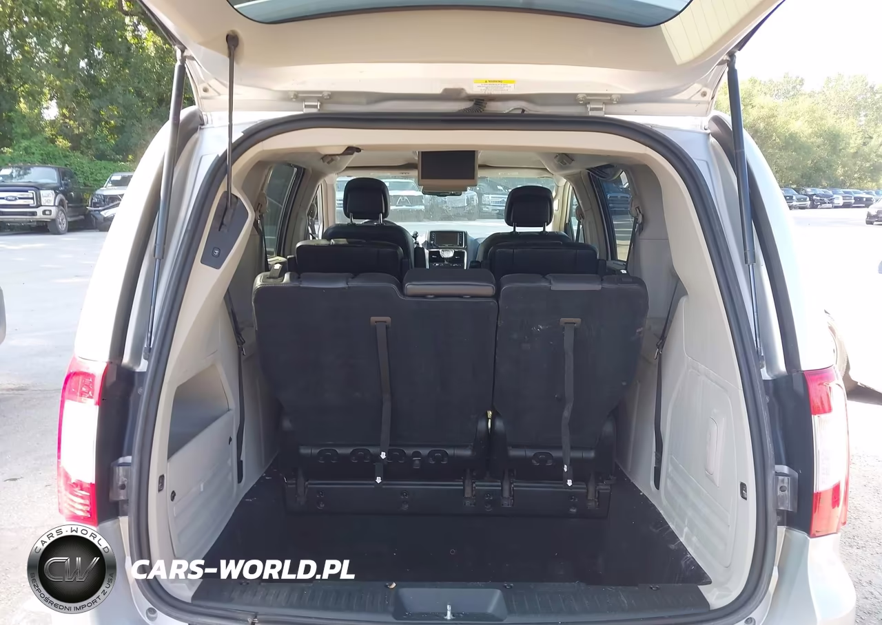 2012 Chrysler Town & Country Touring-L VIN:2C4RC1CG7CR250102 - 12