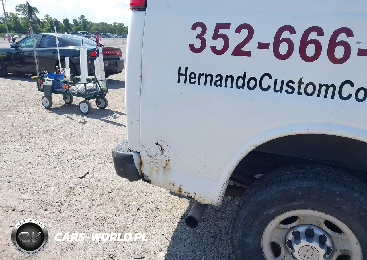 2012 Chevrolet Express 2500 Work Van VIN:1GCWGFFAXC1151855 - 12