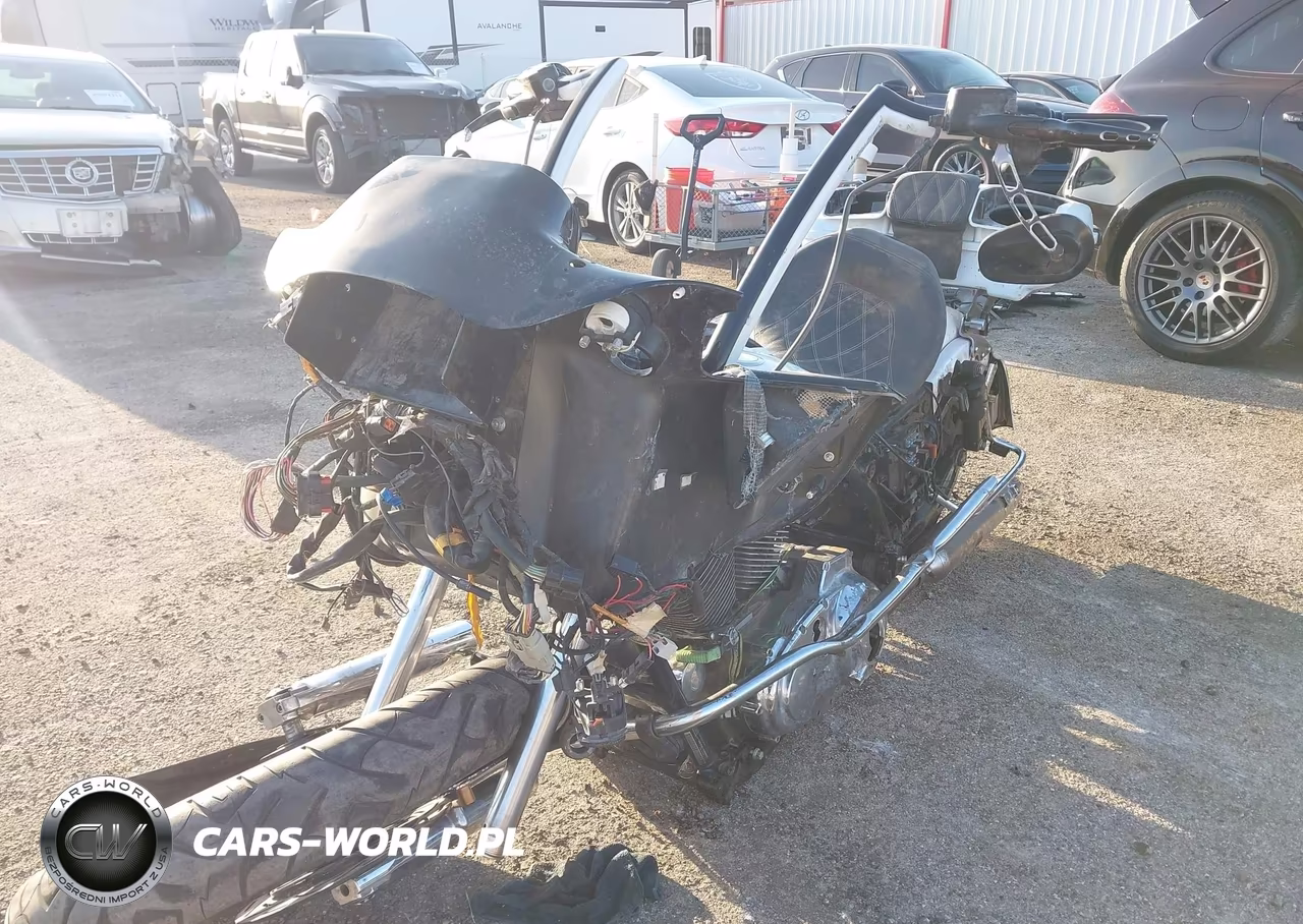 2012 Harley-Davidson Fltrxse Cvo Road Glide Custom VIN:1HD1TC811CB950983 - 2