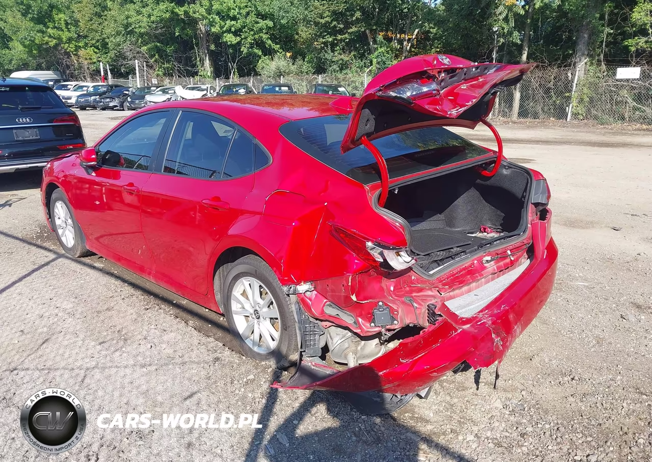 2025 Toyota Camry Le VIN:4T1DBADK1SU016230 - 3