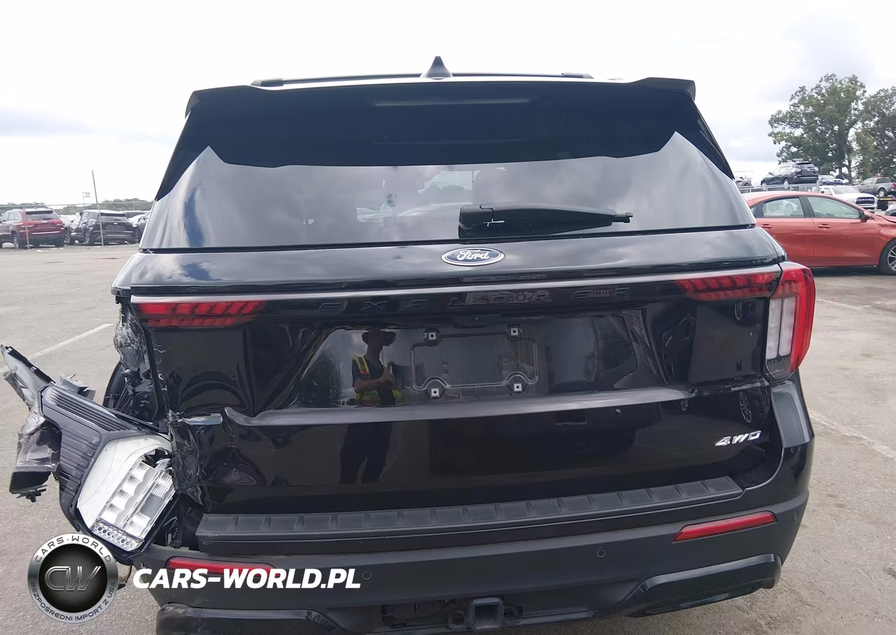 2025 Ford Explorer St-Line VIN:1FMUK8KH8SGB82629 - 16