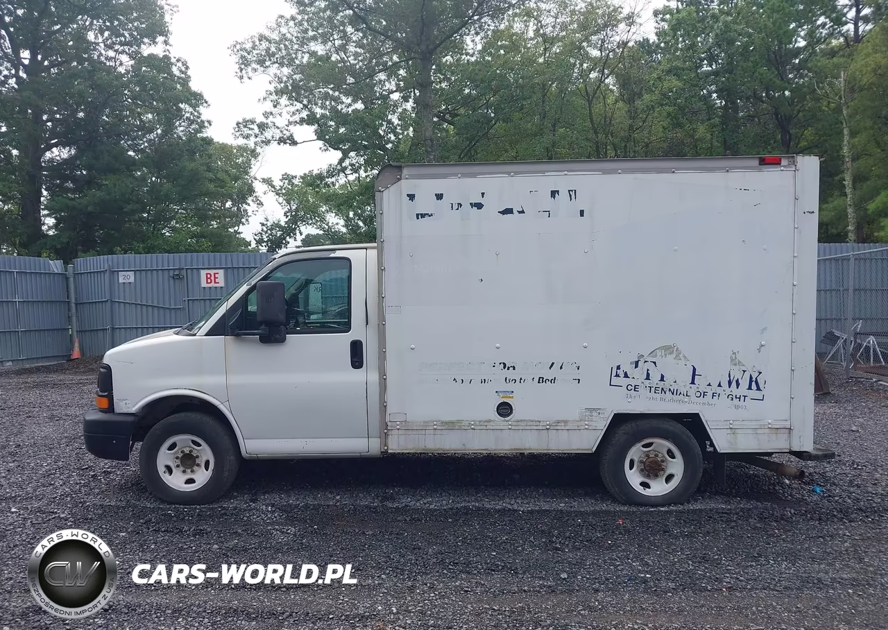 2004 GMC Savana Cutaway Standard VIN:1GDGG31V441902989 - 14
