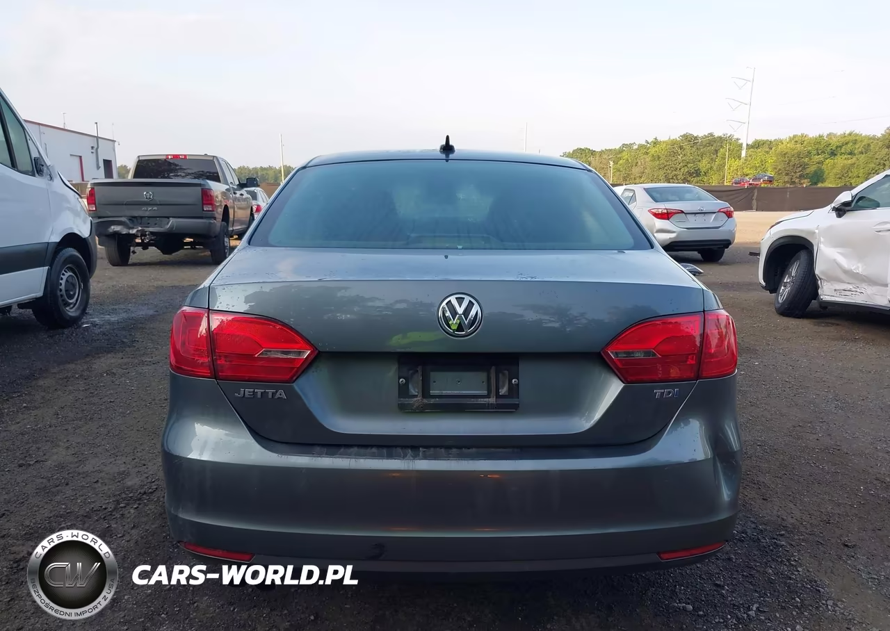2014 Volkswagen Jetta 2.0L Tdi Value Edition VIN:3VW3L7AJ7EM298505 - 16