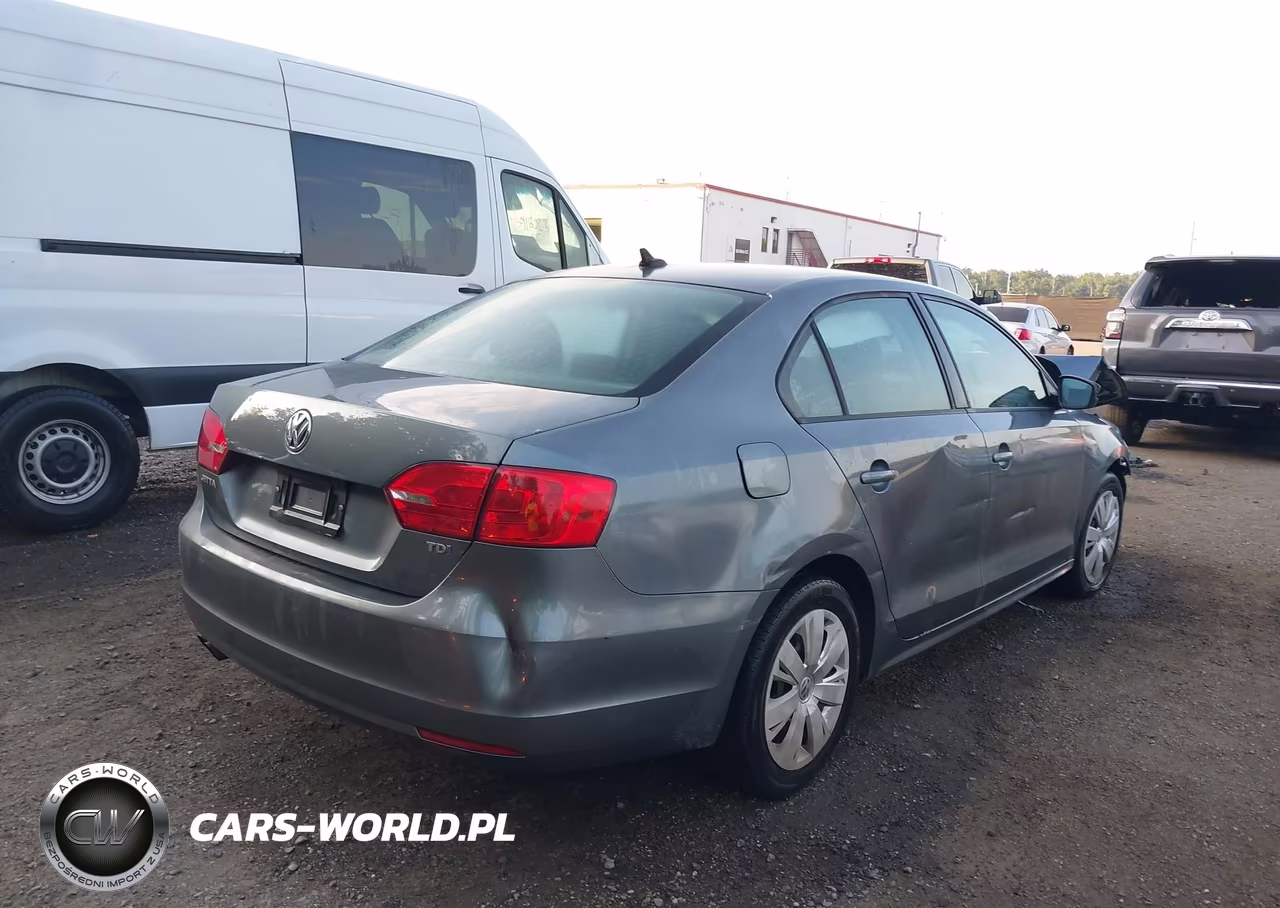 2014 Volkswagen Jetta 2.0L Tdi Value Edition VIN:3VW3L7AJ7EM298505 - 4
