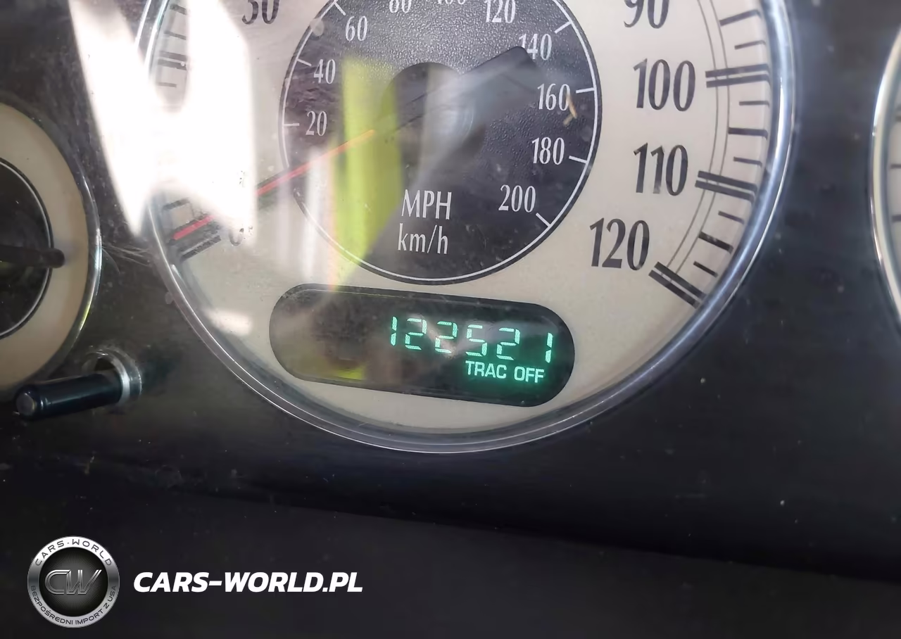 2001 Chrysler Town & Country Limited VIN:2C8GP64L21R341973 - 16