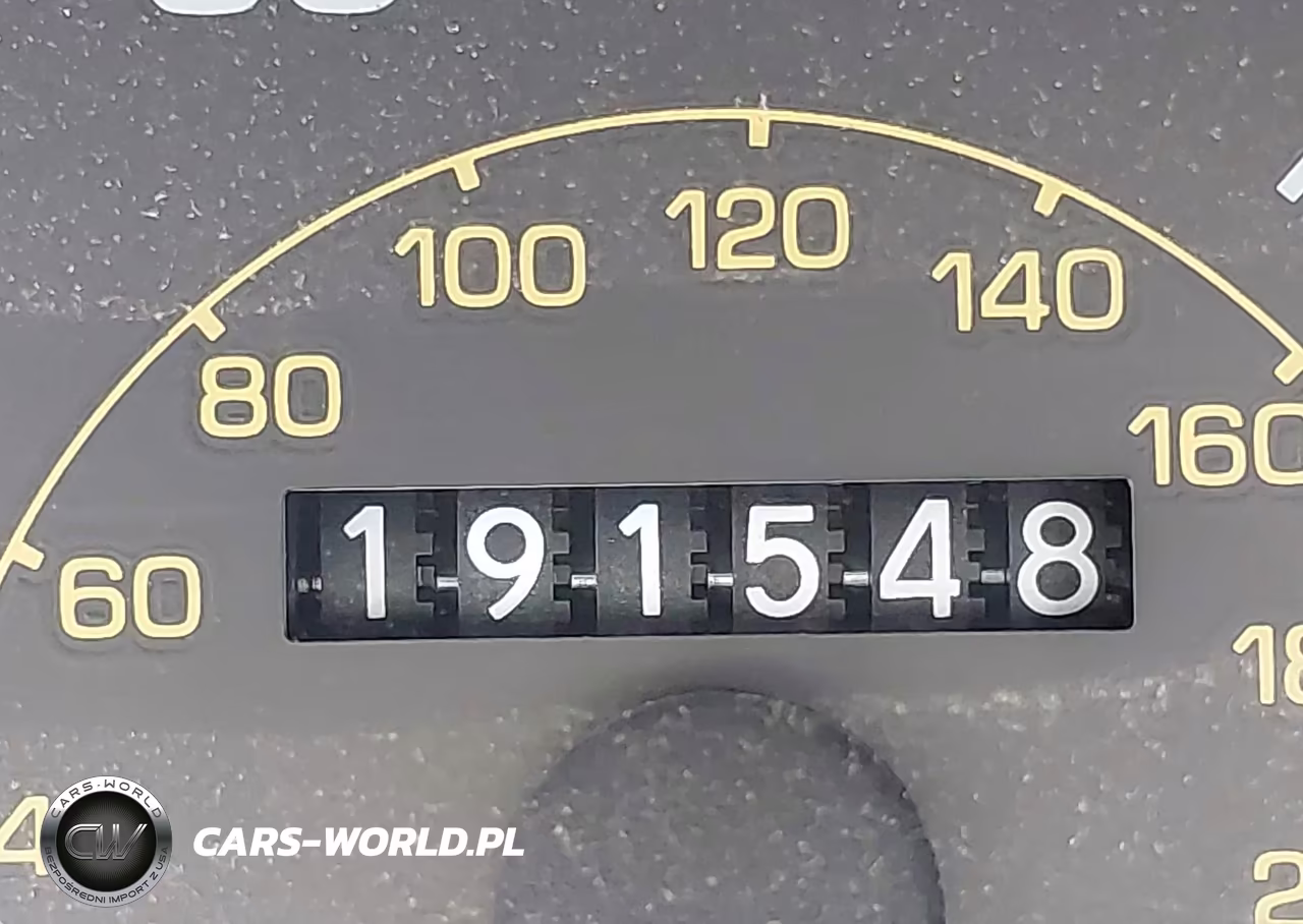 1993 Toyota Camry Le VIN:4T1SK12W0PU279734 - 18