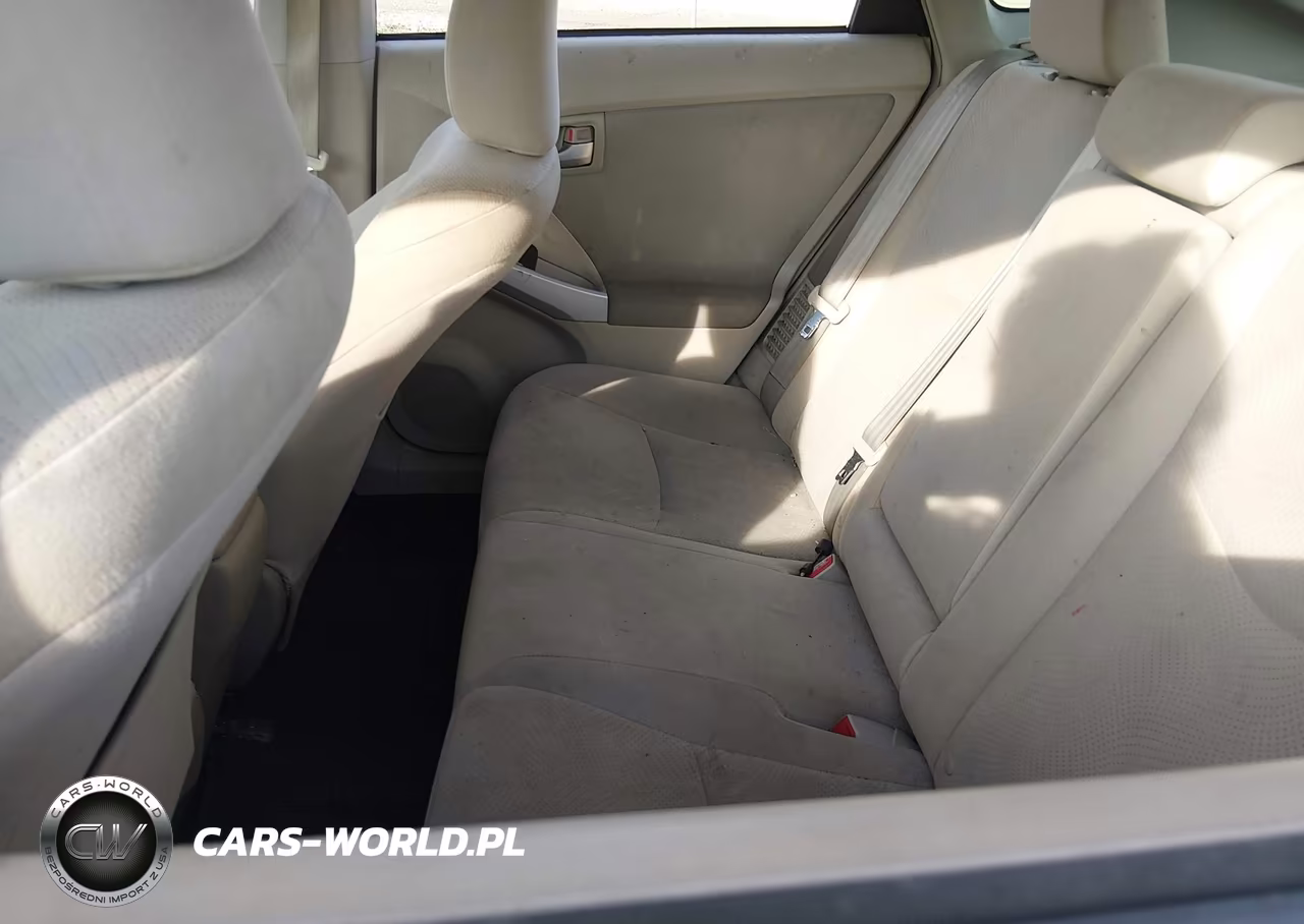 2014 Toyota Prius Two VIN:JTDKN3DU0E1848034 - 8