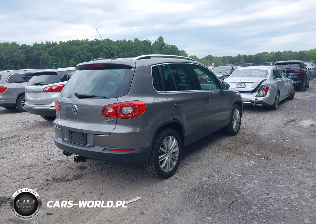 2011 Volkswagen Tiguan Se VIN:WVGBV7AX6BW504594 - 4