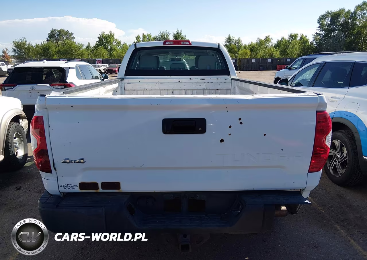 2017 Toyota Tundra Sr 5.7L V8 VIN:5TFCW5F10HX020857 - 17