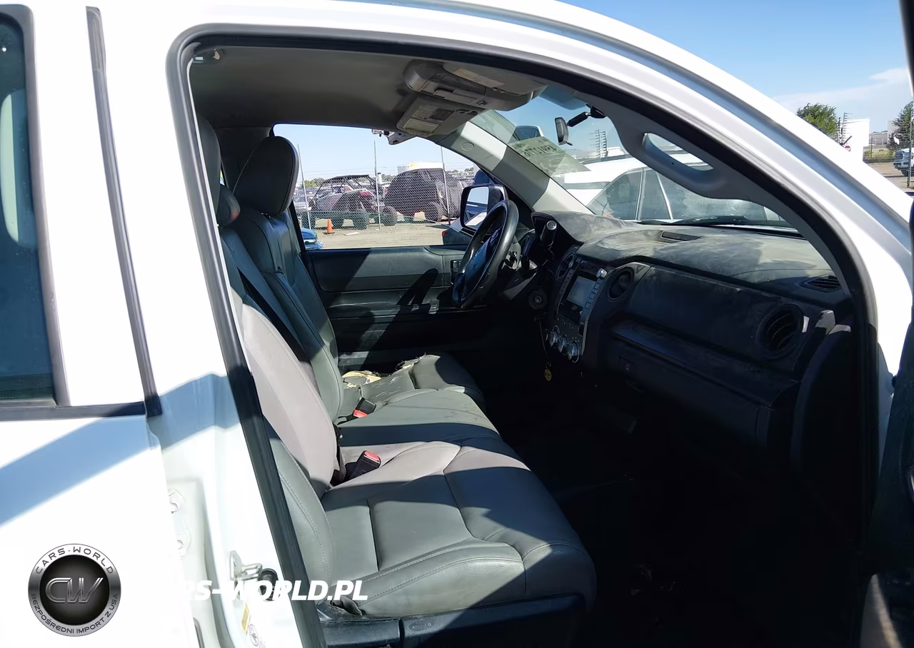 2017 Toyota Tundra Sr 5.7L V8 VIN:5TFCW5F10HX020857 - 5