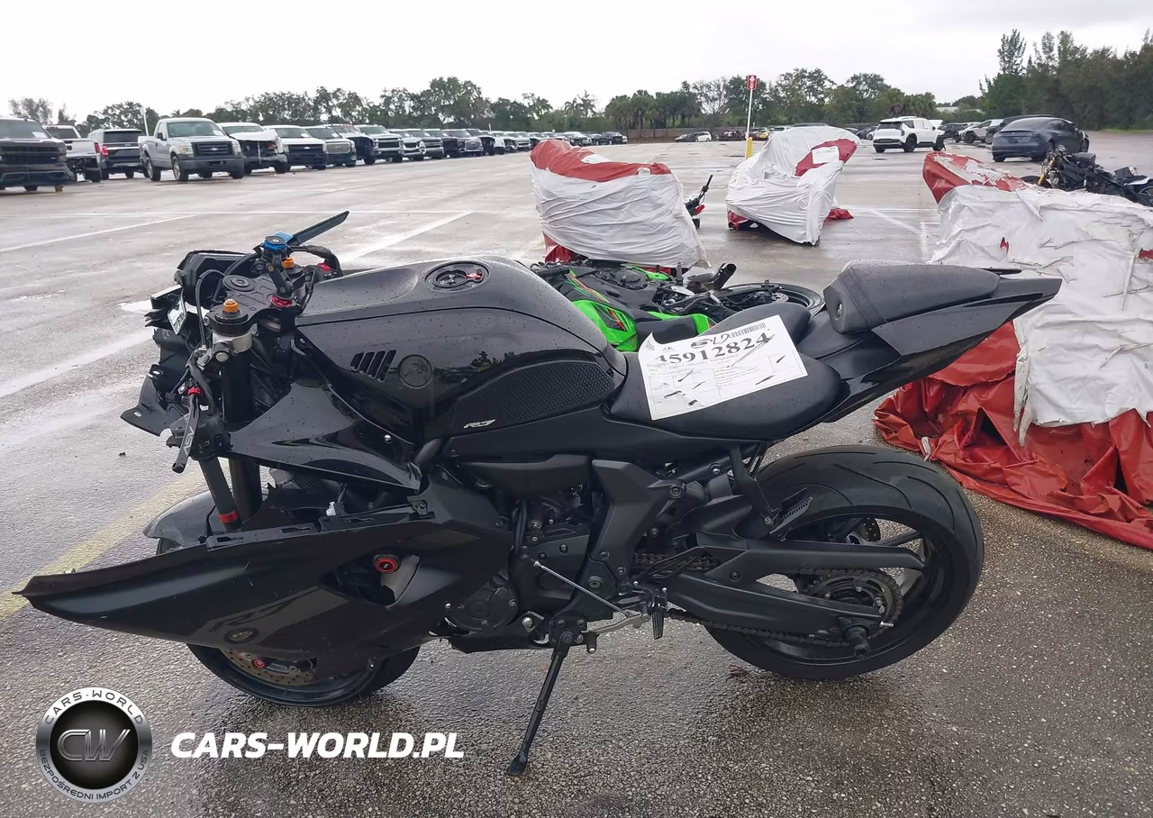 2025 Yamaha Yzfr7 VIN:JYARM38E3SA016117 - 13