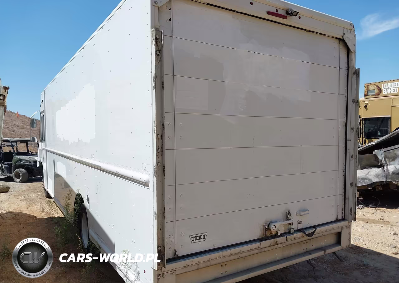 2013 Freightliner Chassis M Line Walk-In Van VIN:4UZAC3DVXDCFF6883 - 3