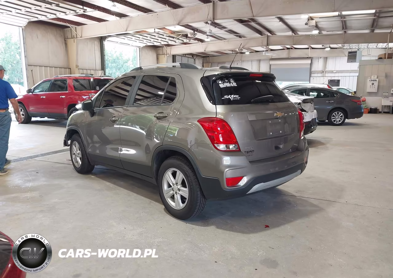 2022 Chevrolet Trax Fwd Lt VIN:KL7CJLSM2NB565984 - 3
